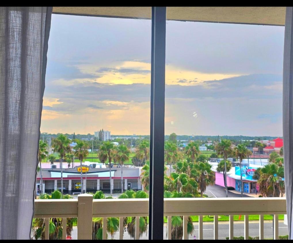 Stay On The Beach! Wonderful Location! Daytona Beach Esterno foto